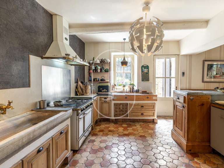 House Châteauneuf-du-Pape - 5 bedrooms - 340m²