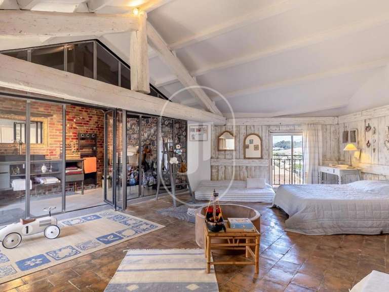 Maison Châteauneuf-du-Pape - 4 chambres - 350m²