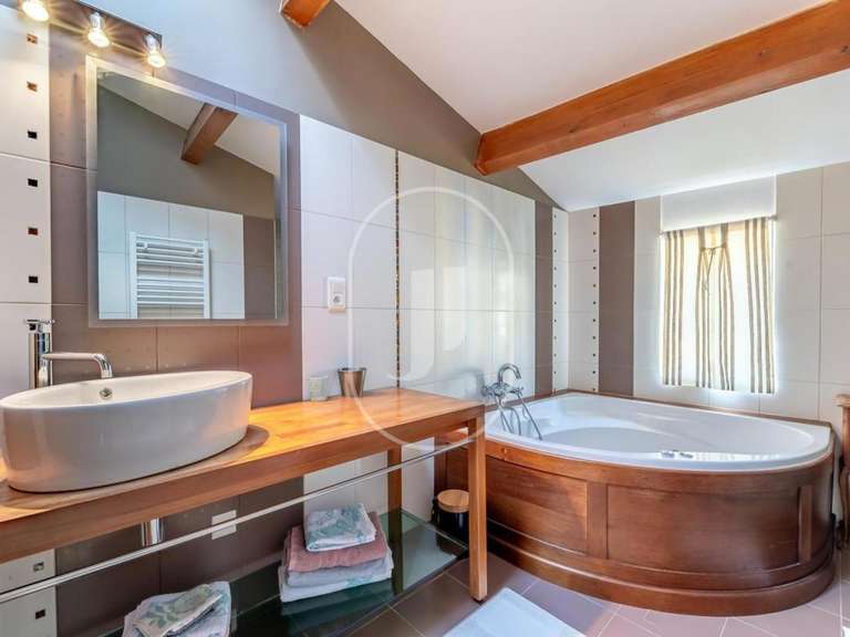 Maison Châteauneuf-du-Pape - 4 chambres - 350m²