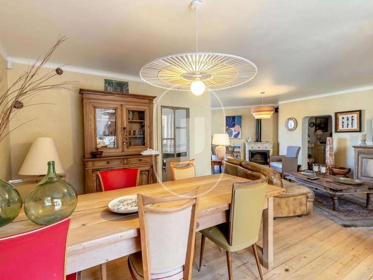 House Châteauneuf-du-Pape - 4 bedrooms - 350m²