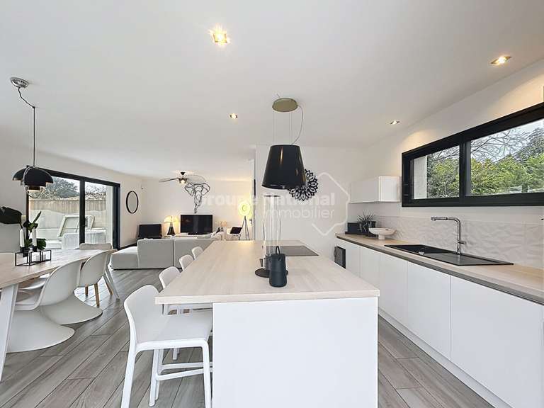 Maison Châteauneuf-du-Pape - 3 chambres - 115m²