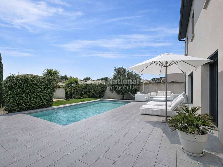 Maison Châteauneuf-du-Pape - 3 chambres - 115m²