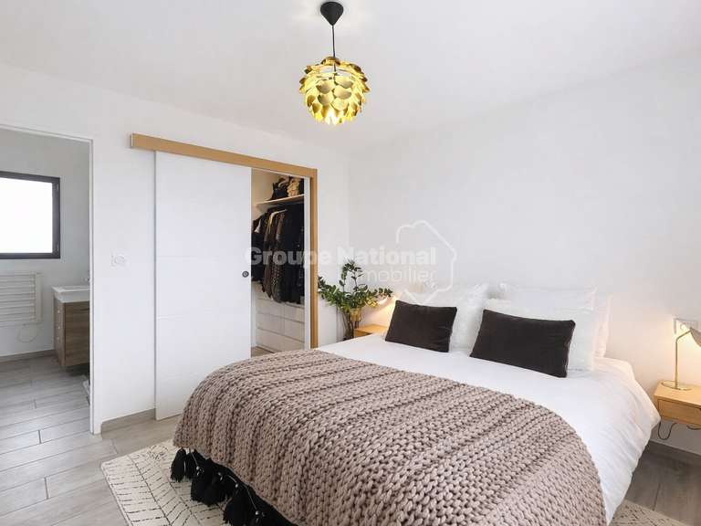 Maison Châteauneuf-du-Pape - 3 chambres - 115m²