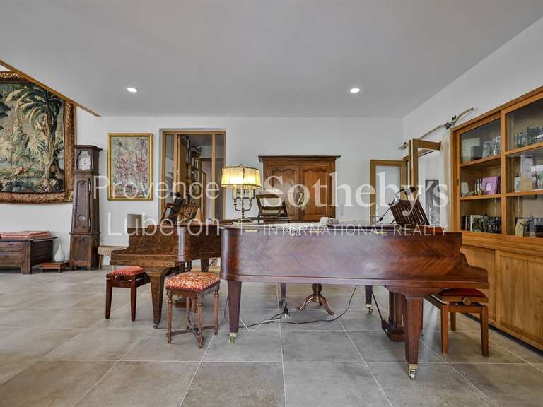 Maison Châteauneuf-du-Pape - 5 chambres - 347m²
