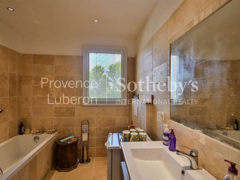 Maison Châteauneuf-du-Pape - 5 chambres - 347m²