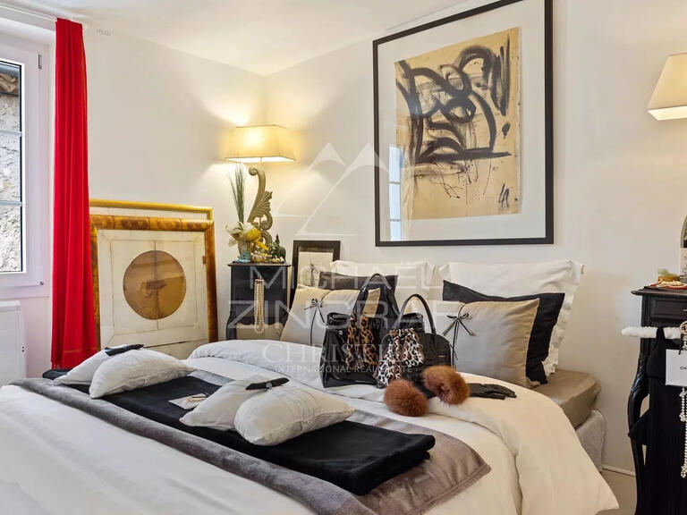 Appartement Châteauneuf-Grasse - 3 chambres - 102m²