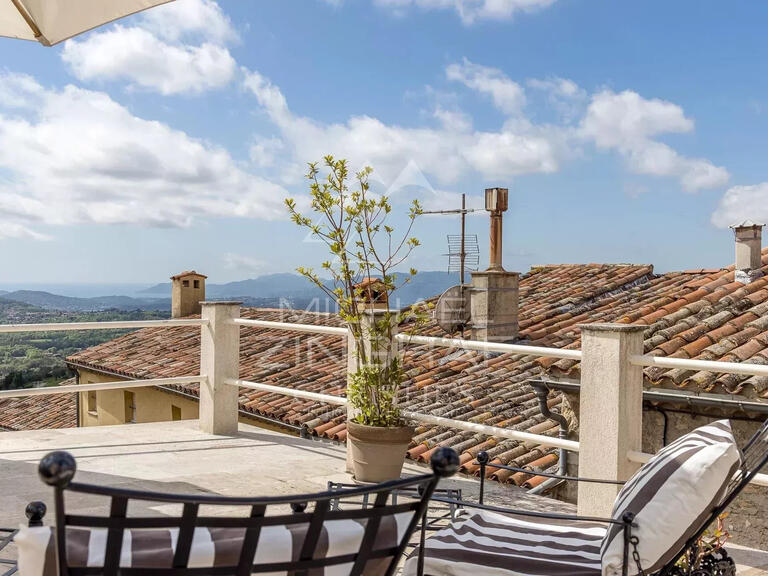 Appartement Châteauneuf-Grasse - 3 chambres - 102m²