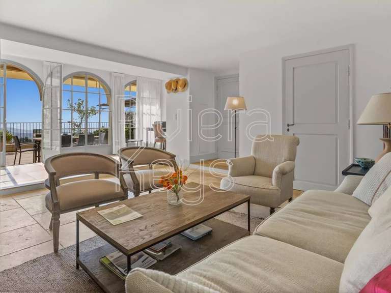 Appartement Châteauneuf-Grasse - 2 chambres - 106m²