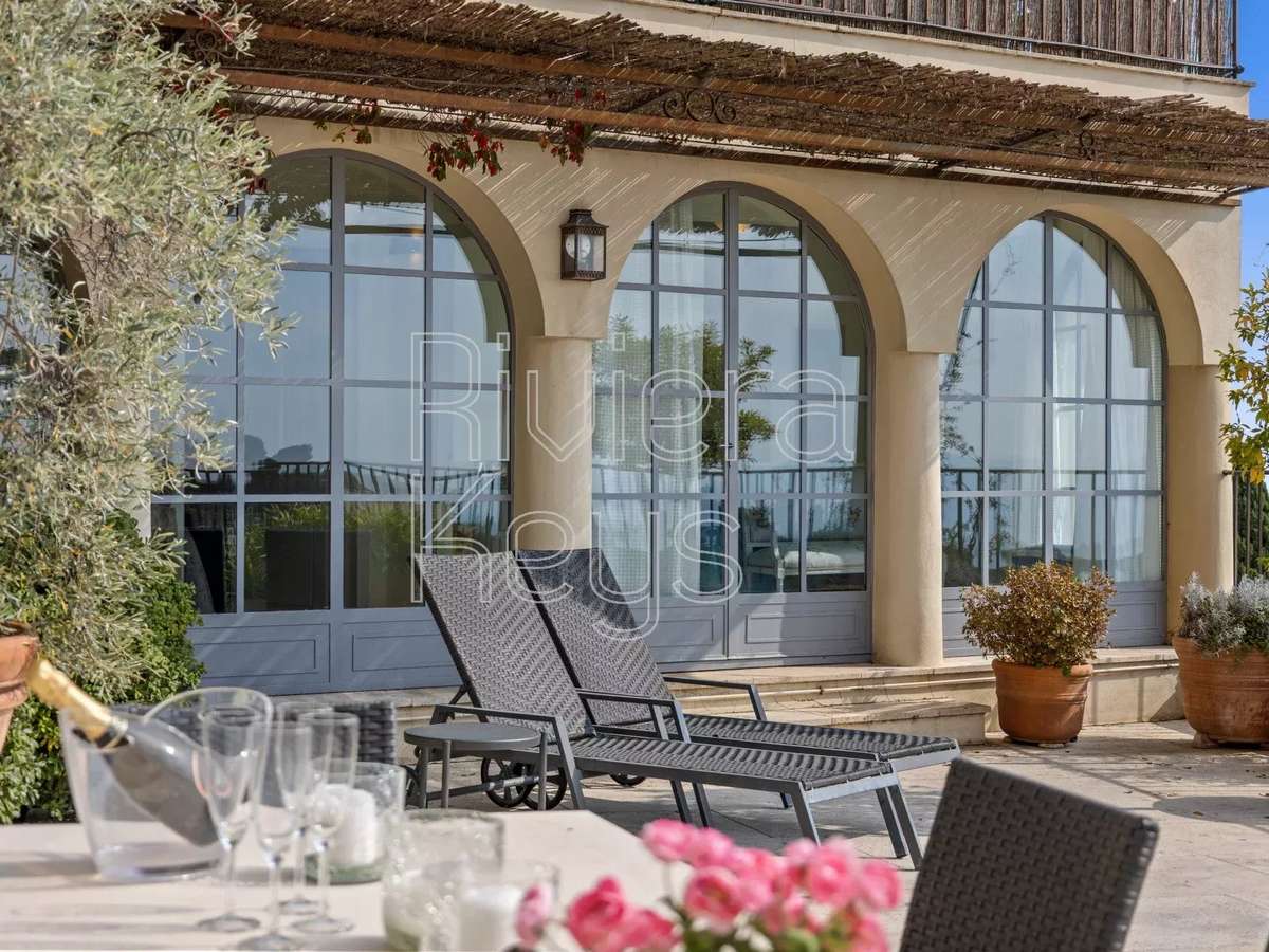 Apartment Châteauneuf-Grasse