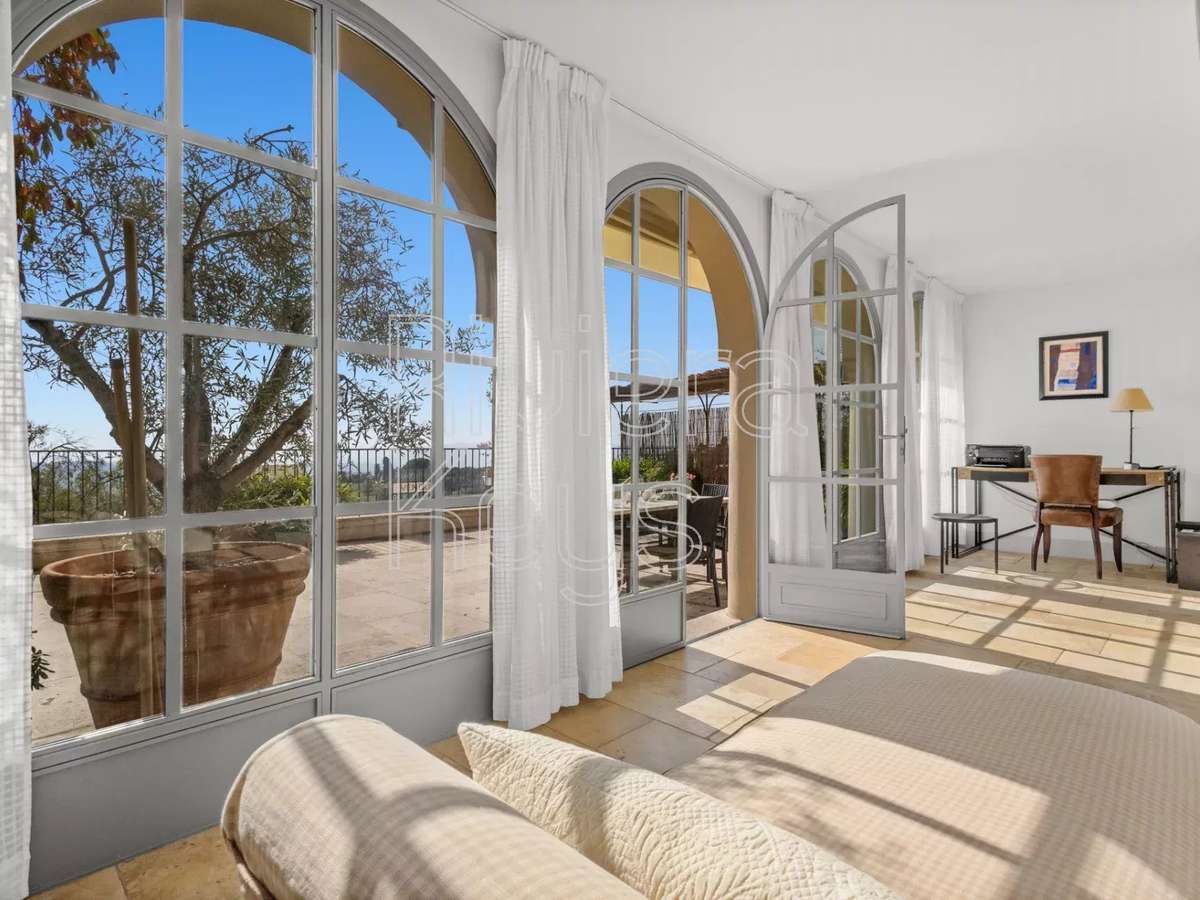 Apartment Châteauneuf-Grasse