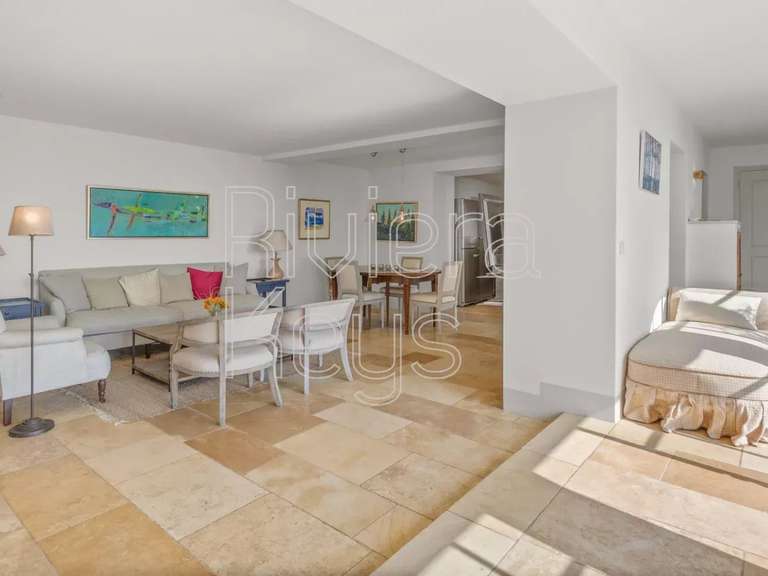 Appartement Châteauneuf-Grasse - 2 chambres - 106m²