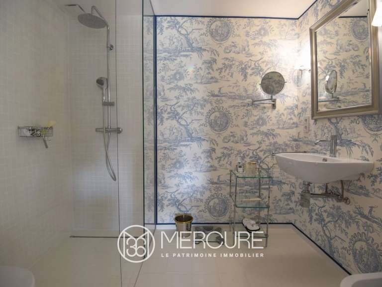 Appartement Châteauneuf-Grasse - 6 chambres - 326m²