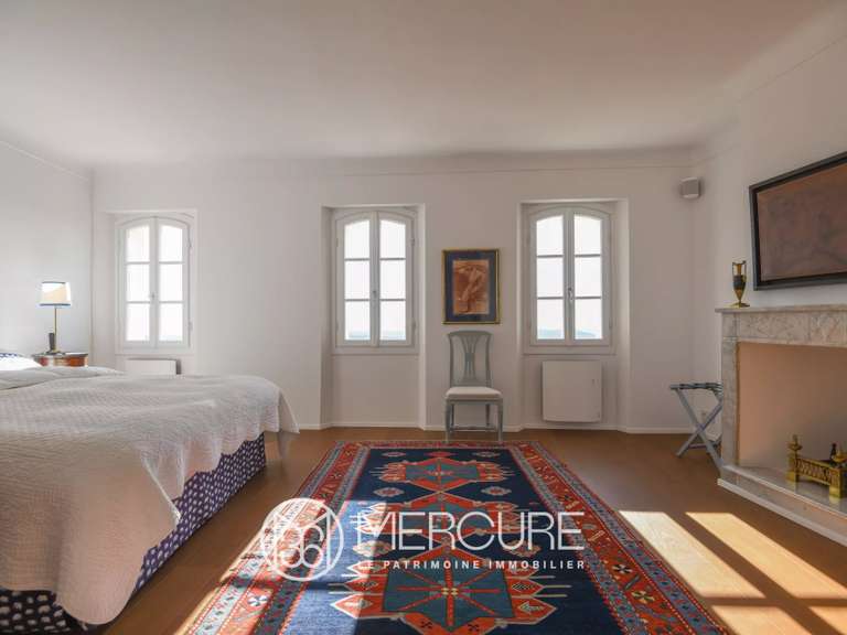 Appartement Châteauneuf-Grasse - 6 chambres - 326m²