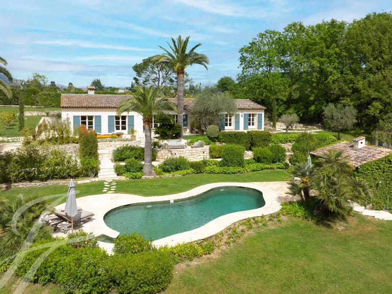 Sale House Châteauneuf-Grasse - 5 bedrooms