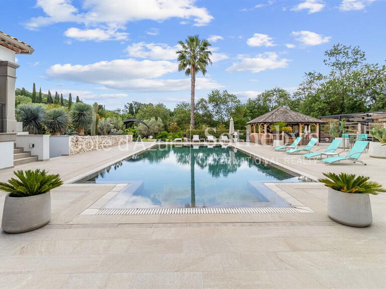 Maison Châteauneuf-Grasse - 9 chambres - 550m²