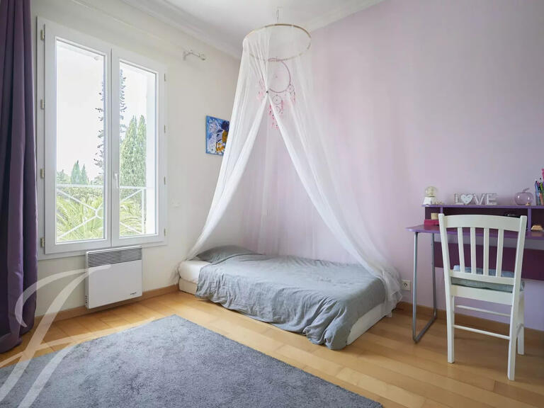 Maison Châteauneuf-Grasse - 4 chambres - 281m²