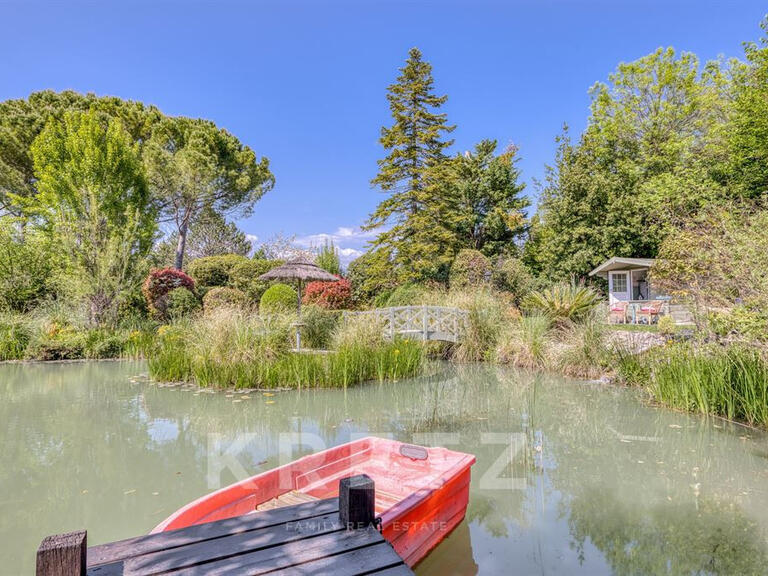 Maison Châteauneuf-Grasse - 6 chambres - 363m²