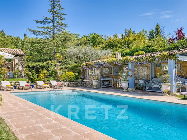 Maison Châteauneuf-Grasse - 6 chambres - 363m²