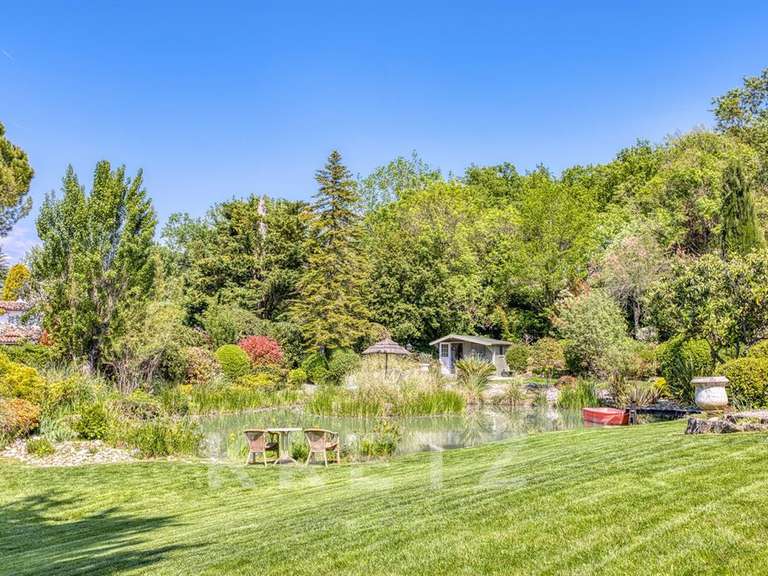 House Châteauneuf-Grasse - 6 bedrooms - 363m²