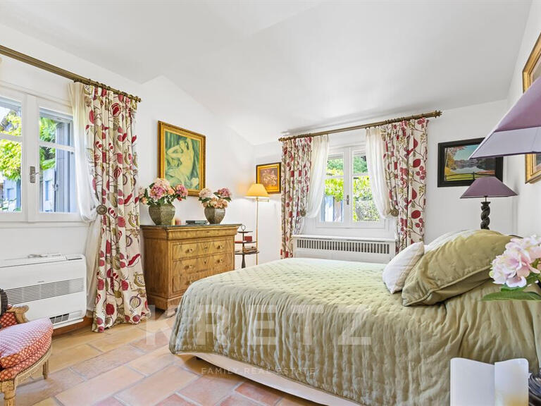 Maison Châteauneuf-Grasse - 6 chambres - 363m²