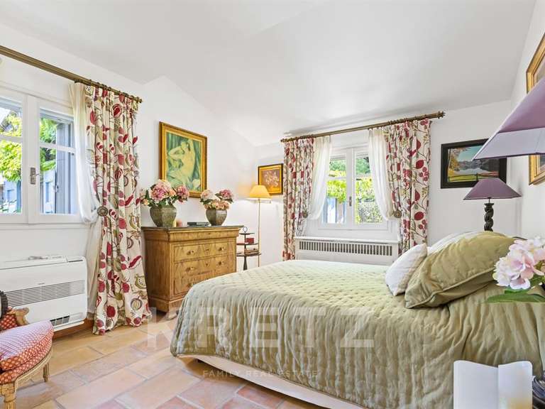 House Châteauneuf-Grasse - 6 bedrooms - 363m²