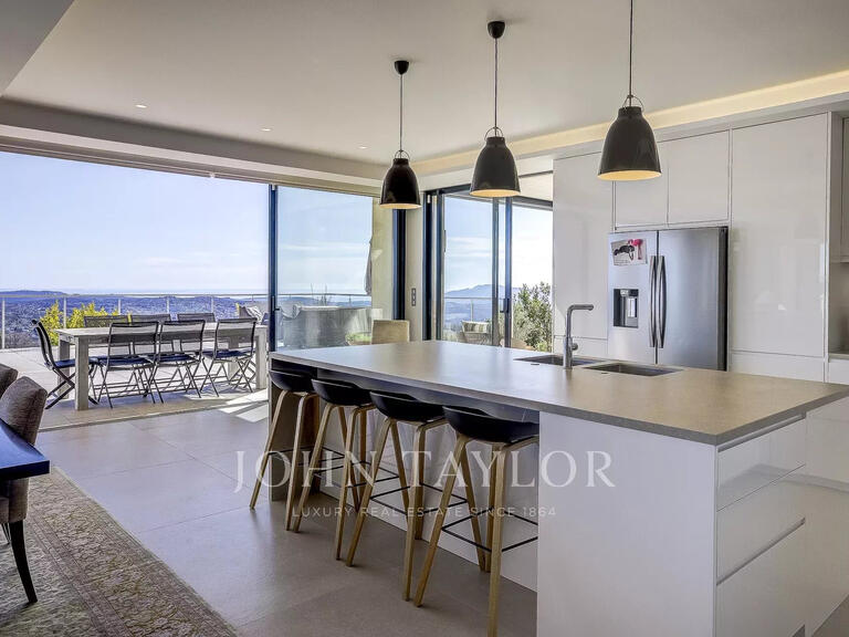 Maison Châteauneuf-Grasse - 5 chambres - 560m²