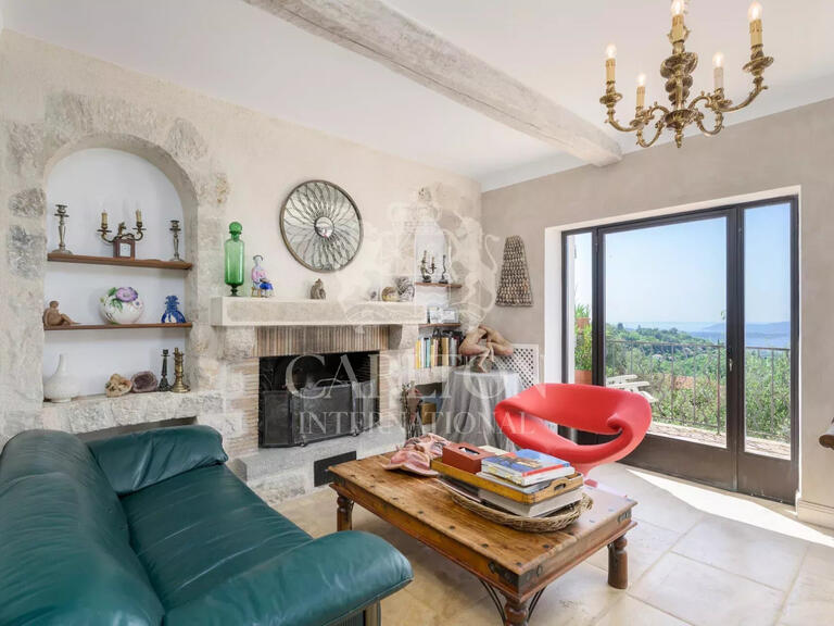 Maison Châteauneuf-Grasse - 5 chambres - 250m²