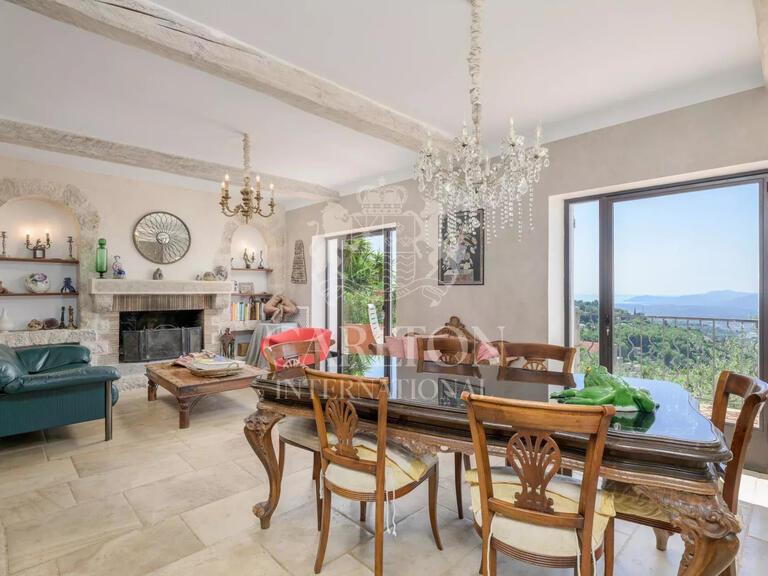Maison Châteauneuf-Grasse - 5 chambres - 250m²