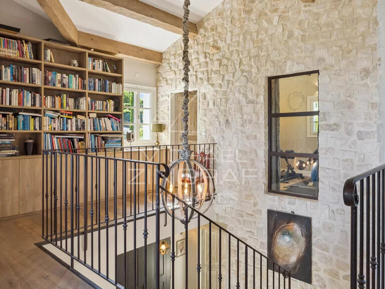 House Châteauneuf-Grasse - 4 bedrooms - 220m²