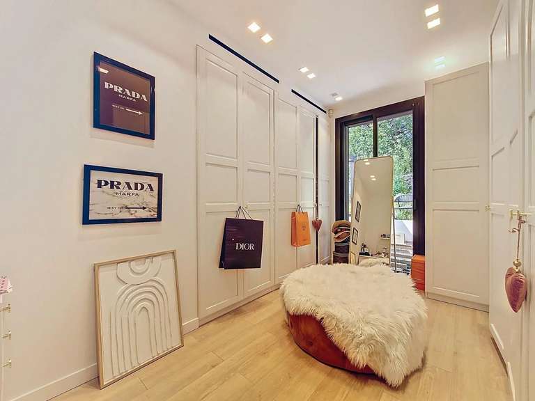 Maison Châteauneuf-Grasse - 5 chambres - 241m²