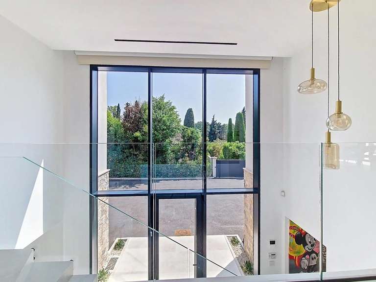 Maison Châteauneuf-Grasse - 5 chambres - 241m²