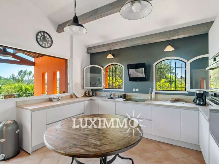 Maison Châteauneuf-Grasse - 4 chambres - 175m²