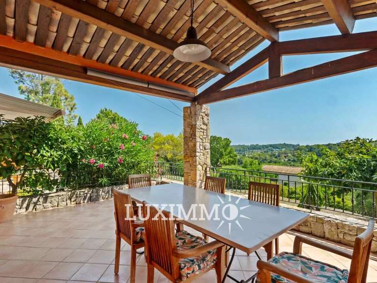 Maison Châteauneuf-Grasse - 4 chambres - 175m²