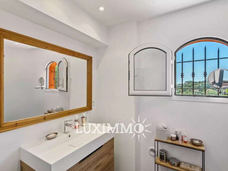 Maison Châteauneuf-Grasse - 4 chambres - 175m²