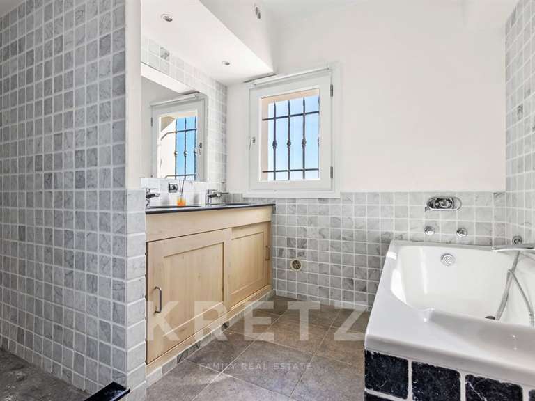 Maison avec Vue sur mer Châteauneuf-Grasse - 5 chambres - 200m²