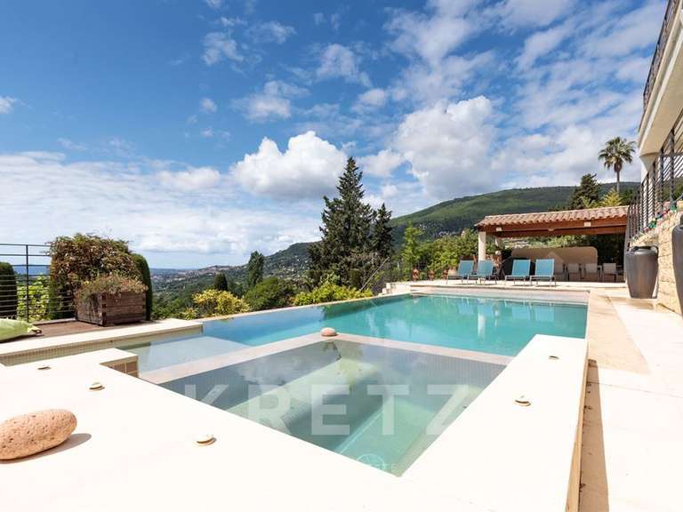 Maison Châteauneuf-Grasse - 5 chambres - 292m²