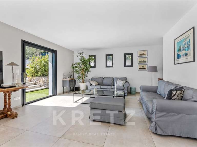 Maison Châteauneuf-Grasse - 4 chambres - 225m²