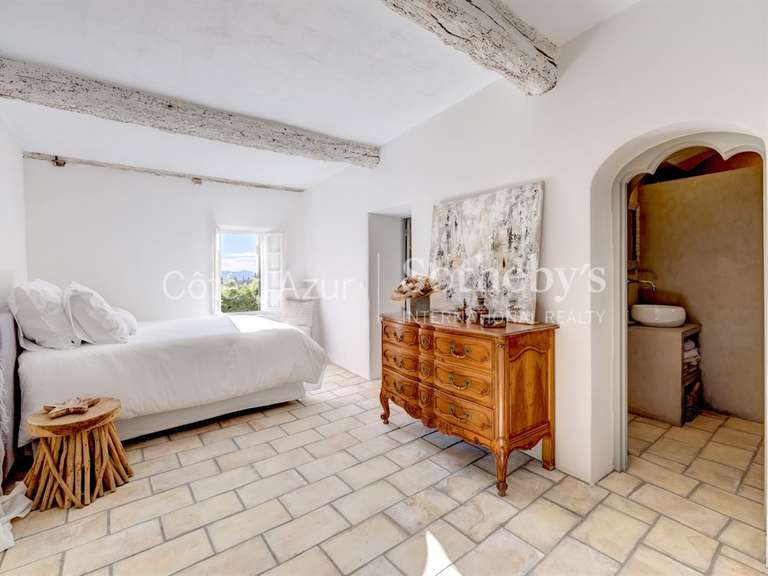 Maison Châteauneuf-Grasse - 7 chambres - 530m²