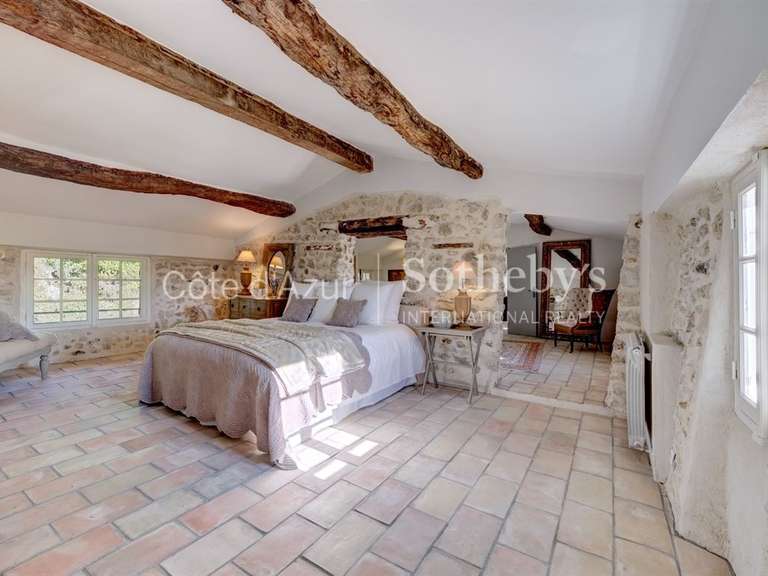 Maison Châteauneuf-Grasse - 7 chambres - 530m²