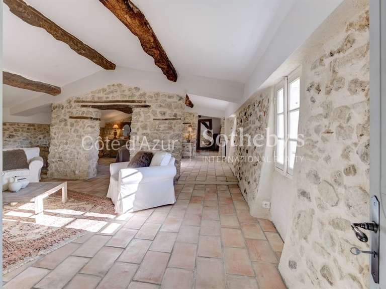 Maison Châteauneuf-Grasse - 7 chambres - 530m²