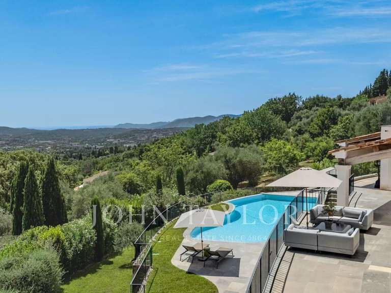 Maison Châteauneuf-Grasse - 5 chambres - 730m²