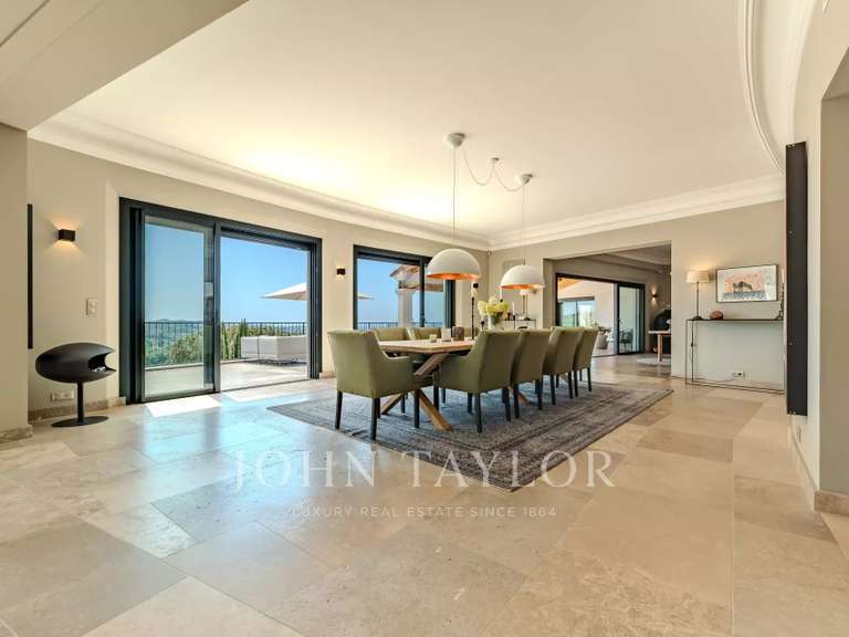 Maison Châteauneuf-Grasse - 5 chambres - 730m²