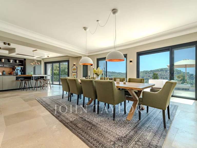 Maison Châteauneuf-Grasse - 5 chambres - 730m²