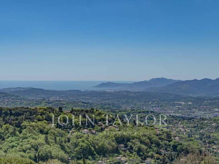 Maison Châteauneuf-Grasse - 5 chambres - 247m²