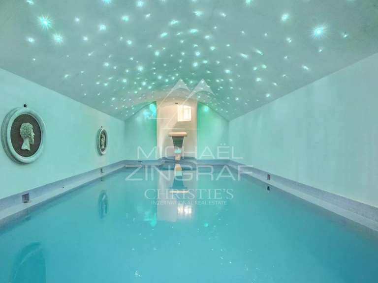 Maison Châteauneuf-Grasse - 6 chambres - 394m²