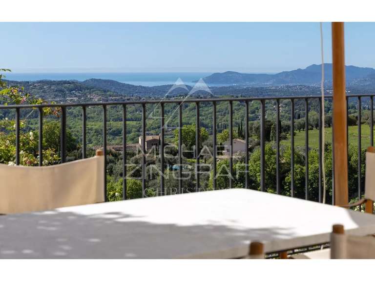 Maison Châteauneuf-Grasse - 6 chambres - 394m²