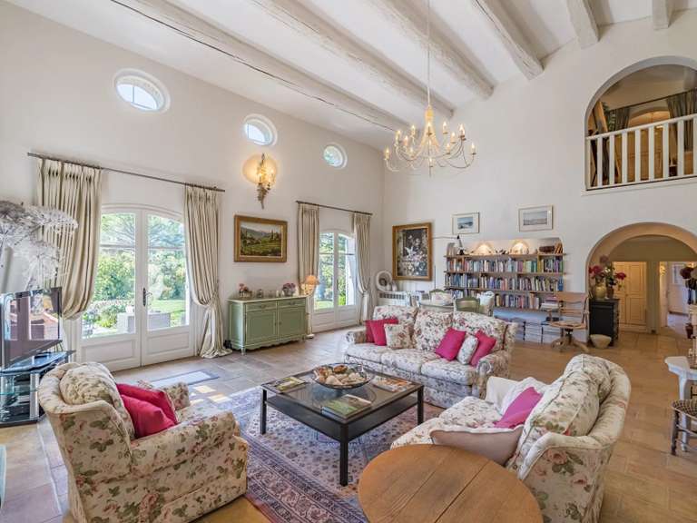 Maison Châteauneuf-Grasse - 5 chambres - 330m²