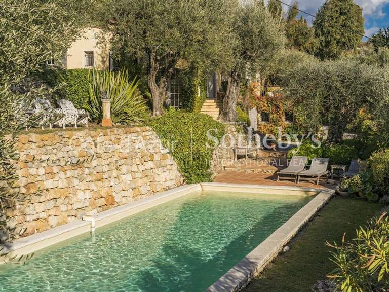 Maison Châteauneuf-Grasse - 4 chambres - 173m²