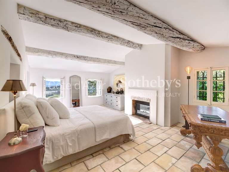 Maison Châteauneuf-Grasse - 7 chambres - 530m²