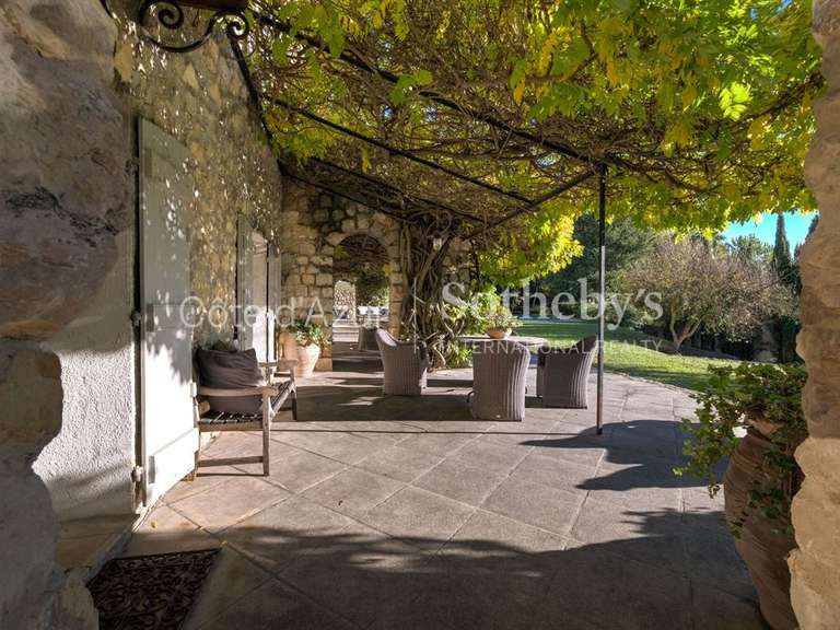 Maison Châteauneuf-Grasse - 7 chambres - 530m²